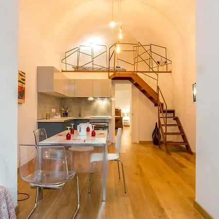 Garibaldi 13 Daire *